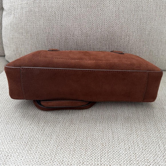 Madewell The Top-Zip Shoulder Bag - Picture 7 of 7